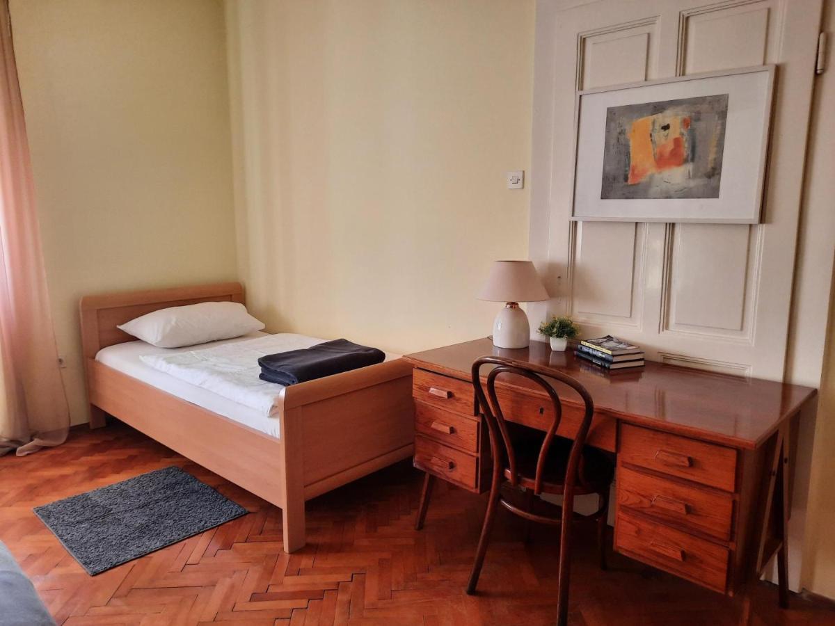 Apartman Soda Ogulin Dış mekan fotoğraf